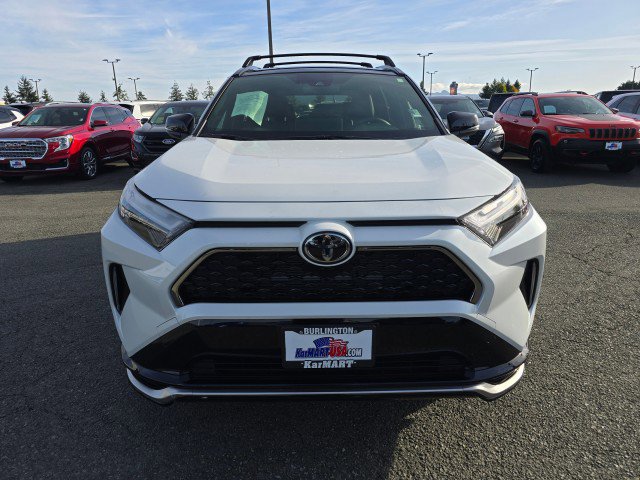 Used 2025 Toyota RAV4 XSE image 9