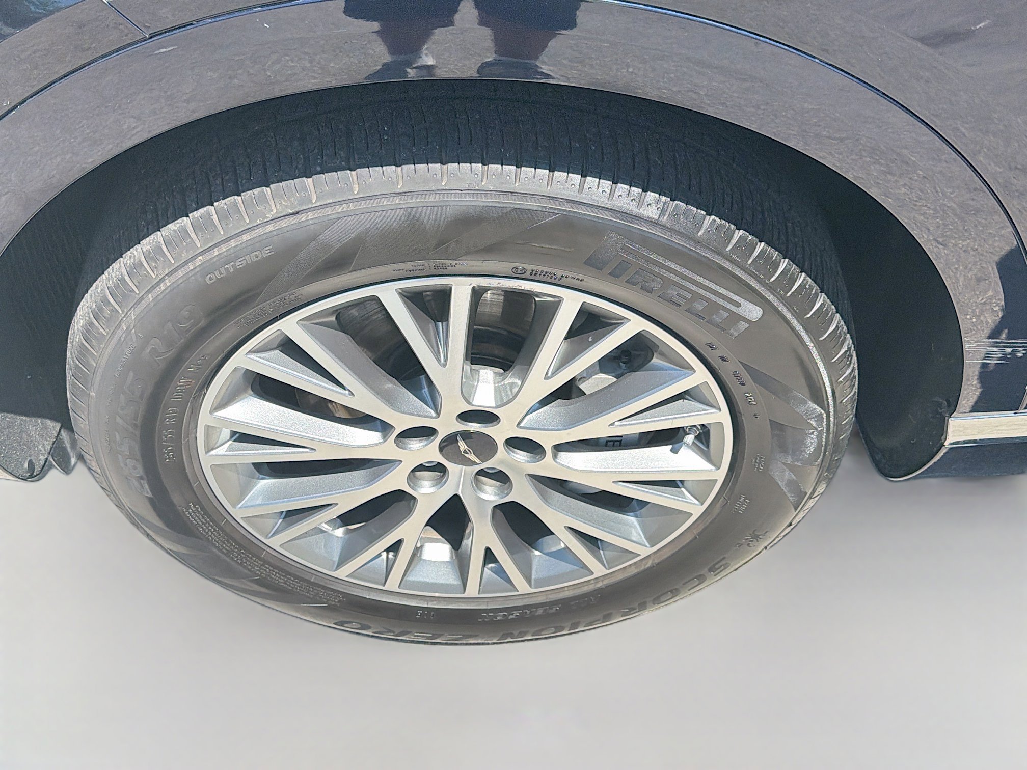 Used 2025 Genesis GV80 2.5T Standard AWD/4WD image 34