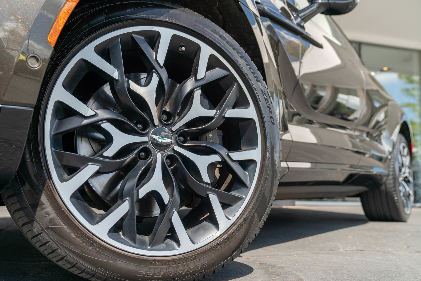 Used 2021 Aston Martin DBX image 48