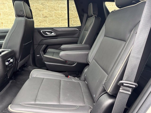 Used 2022 GMC Yukon SLT w/ SLT Premium Package AWD/4WD image 16