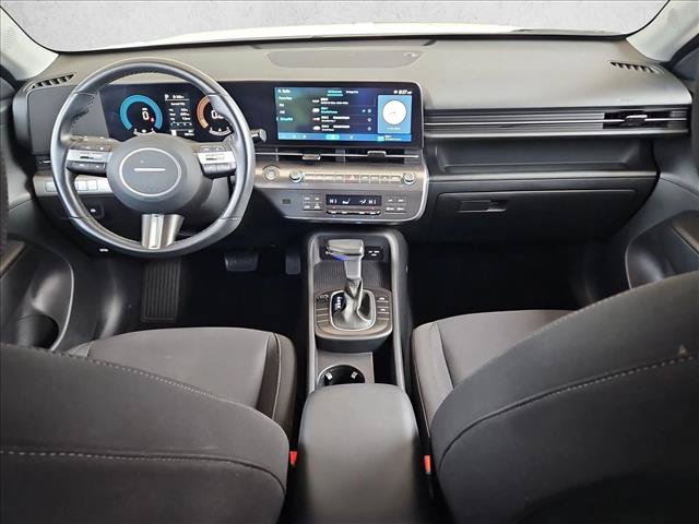 Used 2025 Hyundai Kona SEL FWD image 17