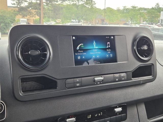 New 2024 Mercedes-Benz Sprinter 4500 image 23
