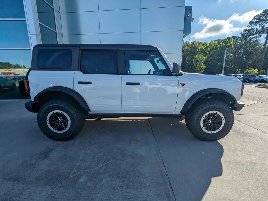 New 2025 Ford Bronco Badlands w/ Sasquatch Package video 3