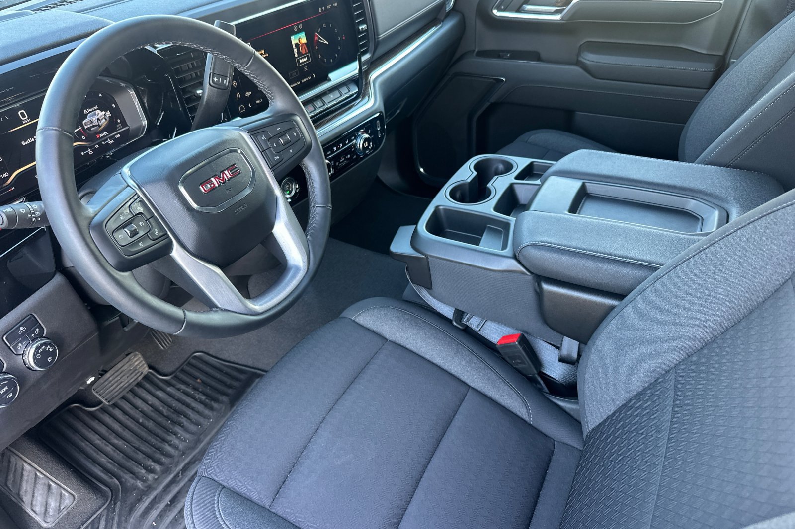 Used 2024 GMC Sierra 1500 SLE AWD/4WD image 10
