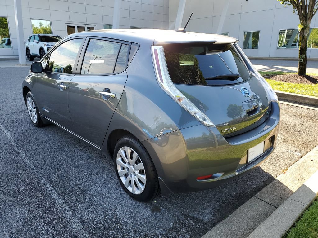 Used 2017 Nissan Leaf S w/ Charge Package FWD image 12