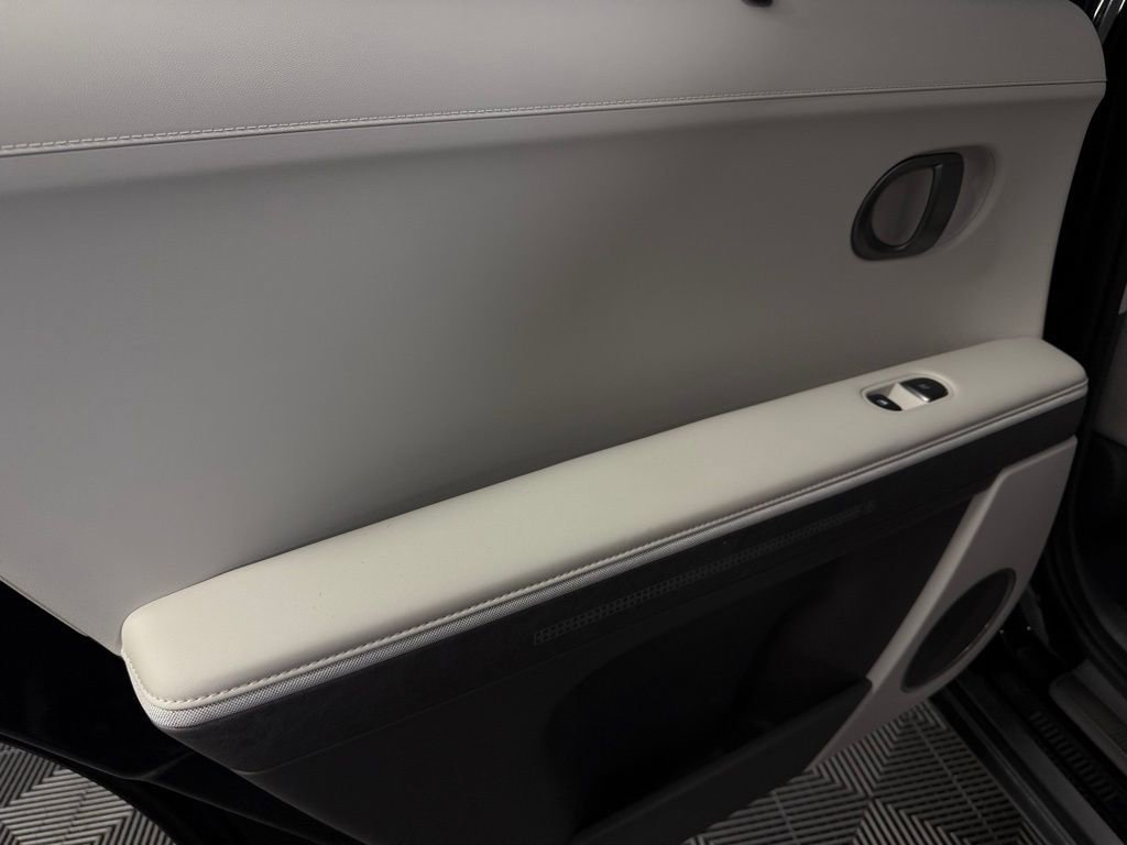 Used 2026 Hyundai Ioniq 5 Limited image 28