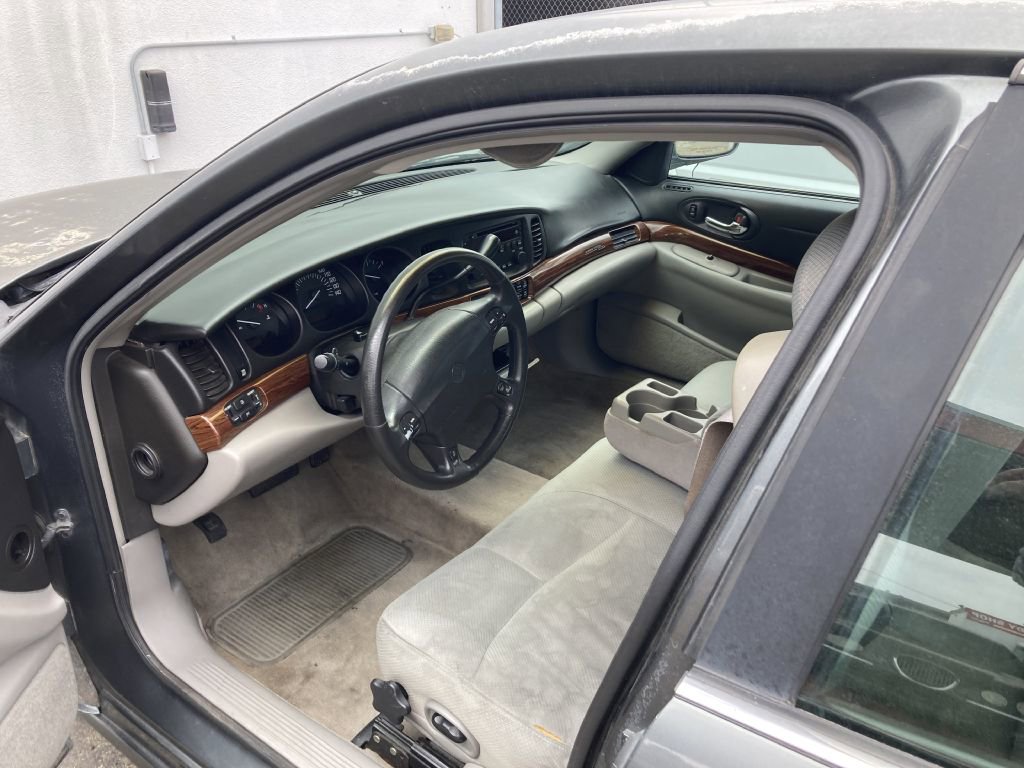 Used 2004 Buick Le Sabre Custom FWD image 3