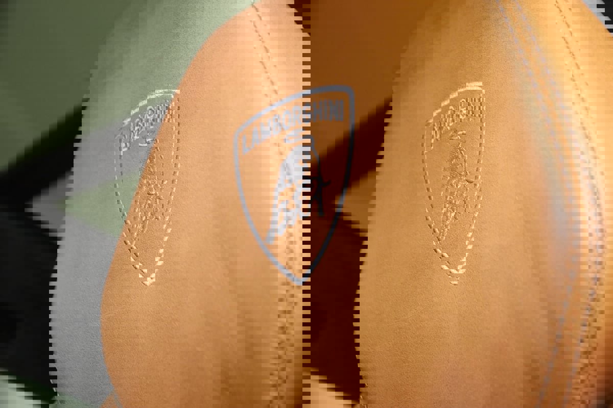 Used 2019 Lamborghini Urus image 44