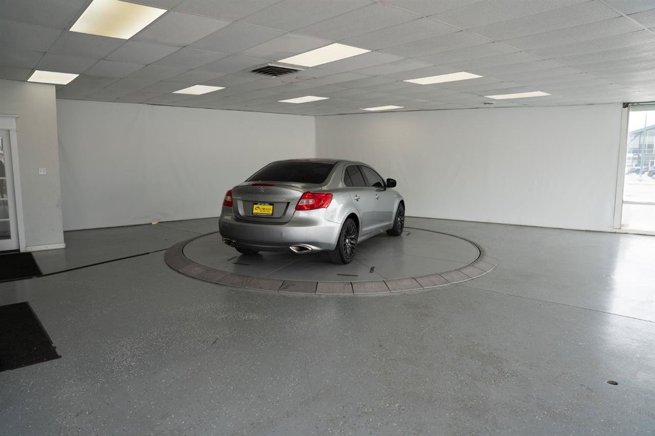 Used 2012 Suzuki Kizashi SE AWD/4WD image 7