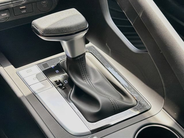 New 2026 Hyundai Elantra SE FWD image 16