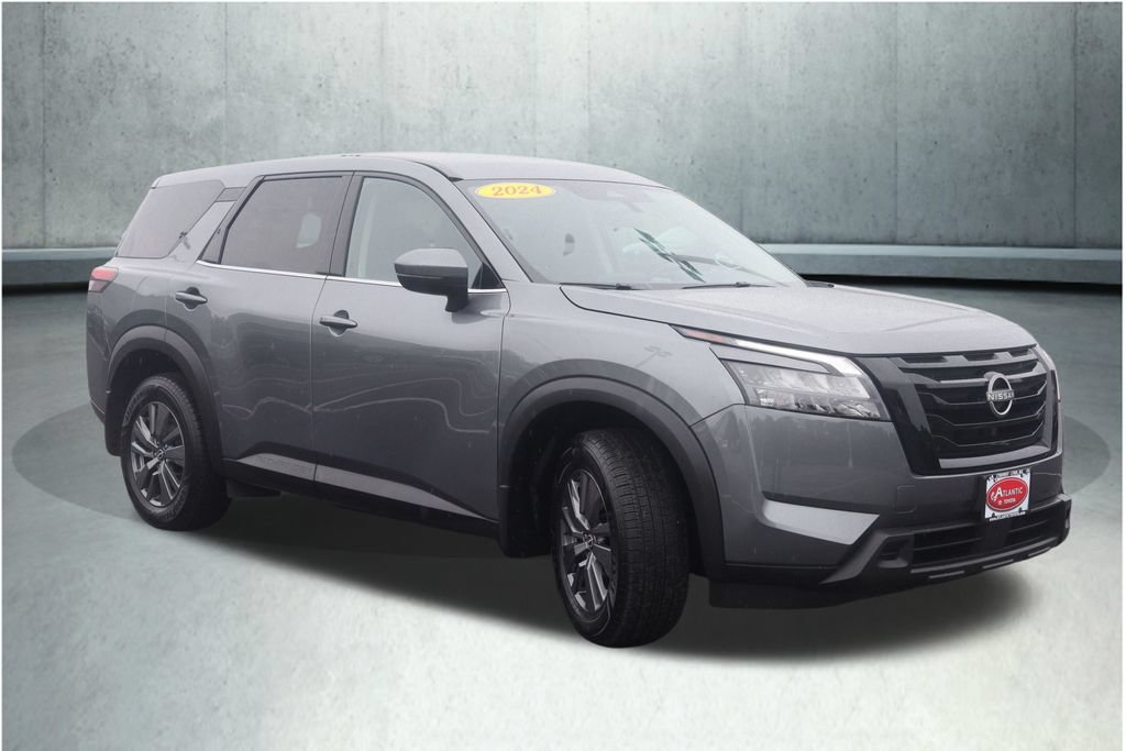 Used 2024 Nissan Pathfinder SV w/ Black Appearance Package AWD/4WD image 14