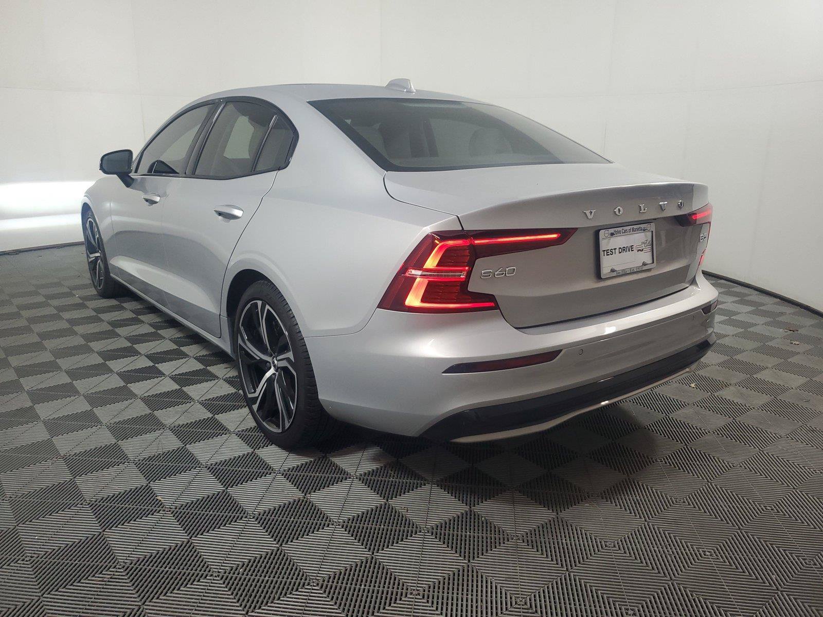 Used 2024 Volvo S60 B5 Core w/ Climate Package FWD image 4