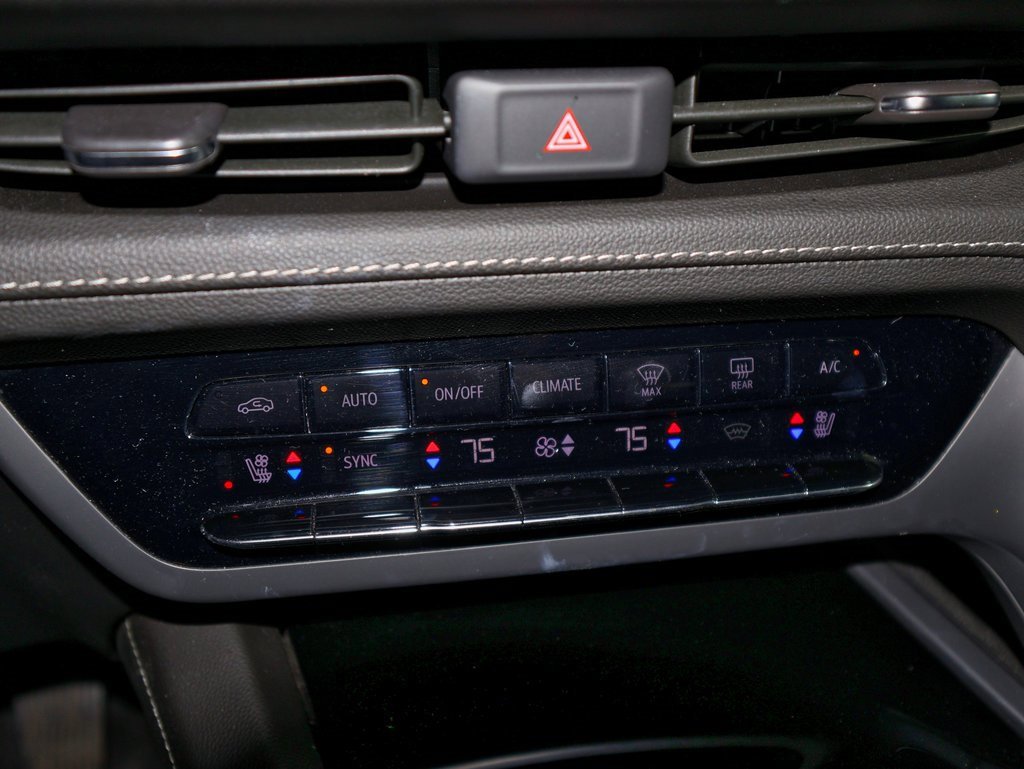 Certified 2023 Buick Envision Avenir image 16