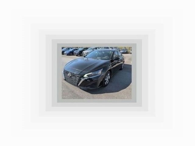 Used 2023 Nissan Altima 2.5 S image 1