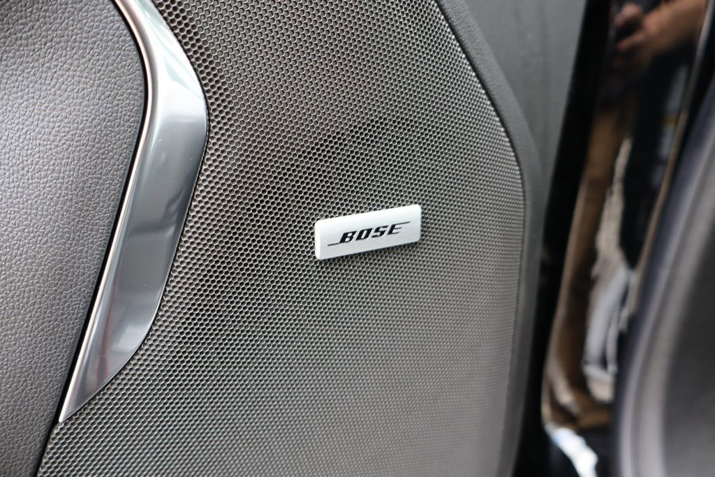 New 2025 Chevrolet Suburban Premier image 11