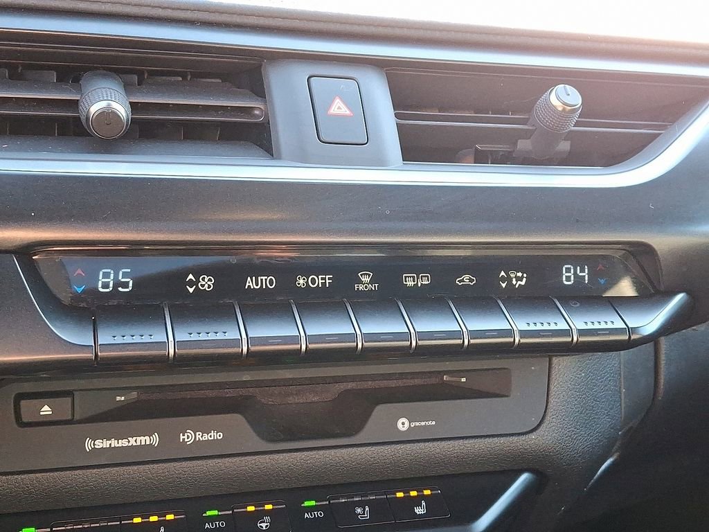 Used 2019 Lexus UX 250h image 17