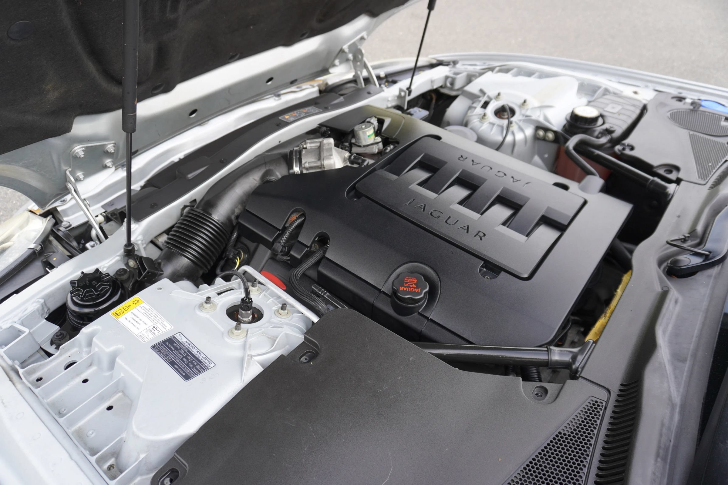 Used 2008 Jaguar XK Coupe RWD image 29