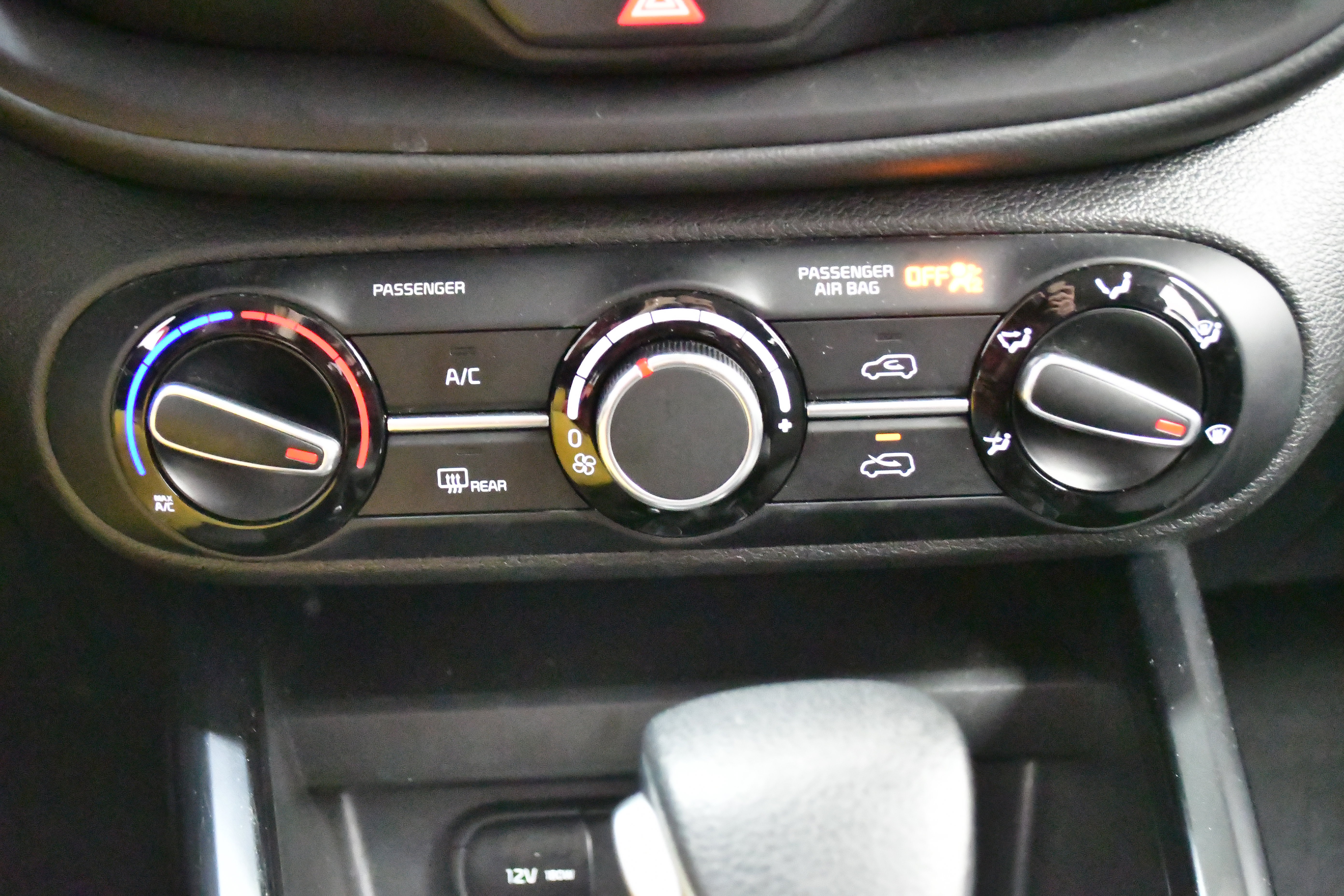 Used 2025 Kia Soul LX w/ LX Technology Package image 26