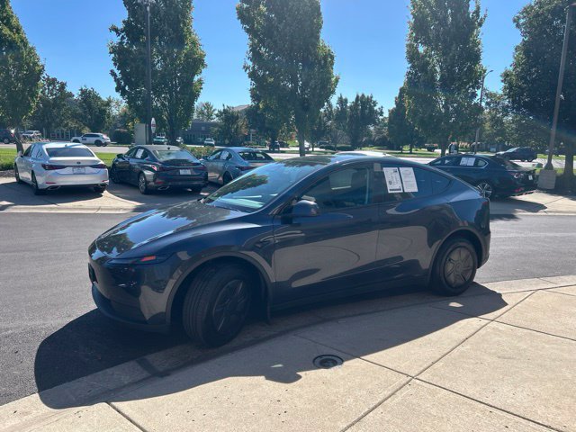 Used 2026 Tesla Model Y Long Range AWD/4WD image 3