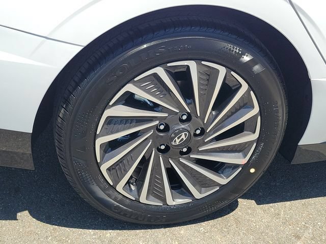 New 2026 Hyundai Sonata Limited FWD image 32