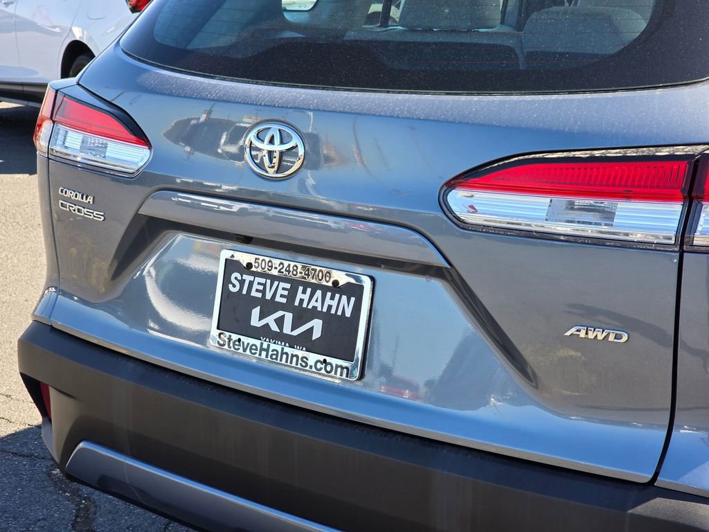 Used 2023 Toyota Corolla Cross L image 15