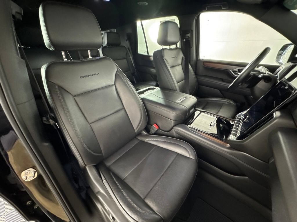 Certified 2025 GMC Yukon Denali AWD/4WD image 39