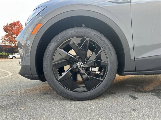 New 2025 Volkswagen ID.4 Pro S Plus image 11