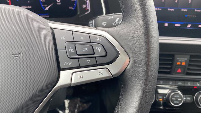 Used 2024 Volkswagen Jetta SEL FWD image 34