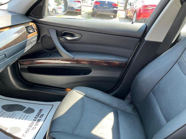 Used 2009 BMW 328i xDrive Sedan image 21