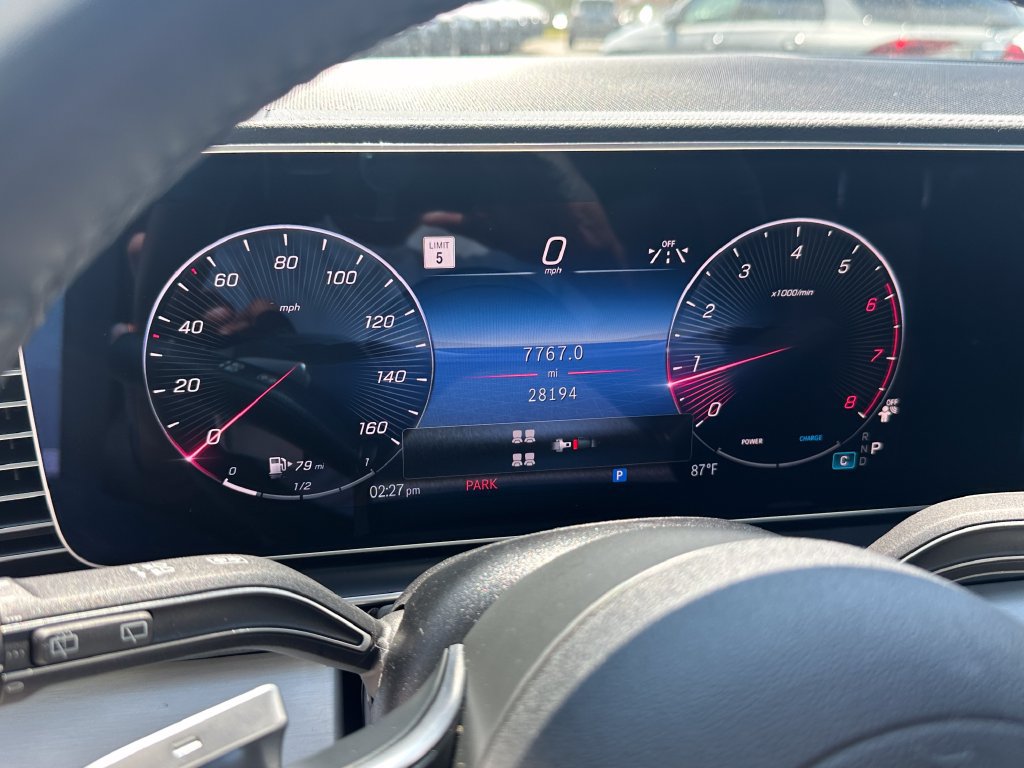 Used 2025 Mercedes-Benz GLS 450 4MATIC image 31