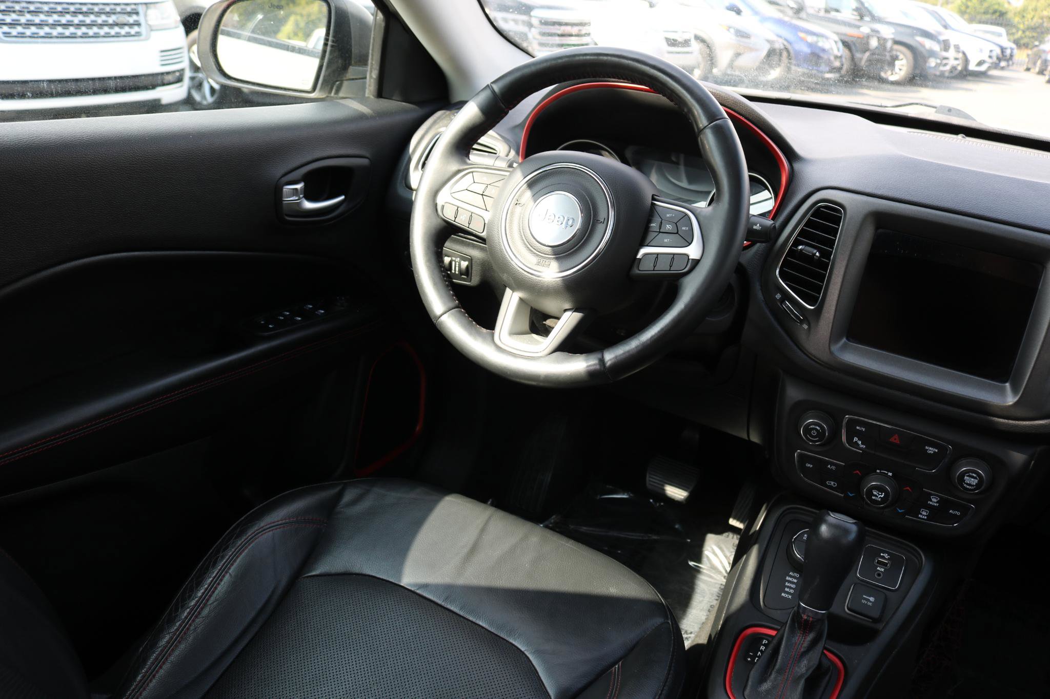 Used 2017 Jeep Compass Trailhawk w/ Leather Interior Group image 31