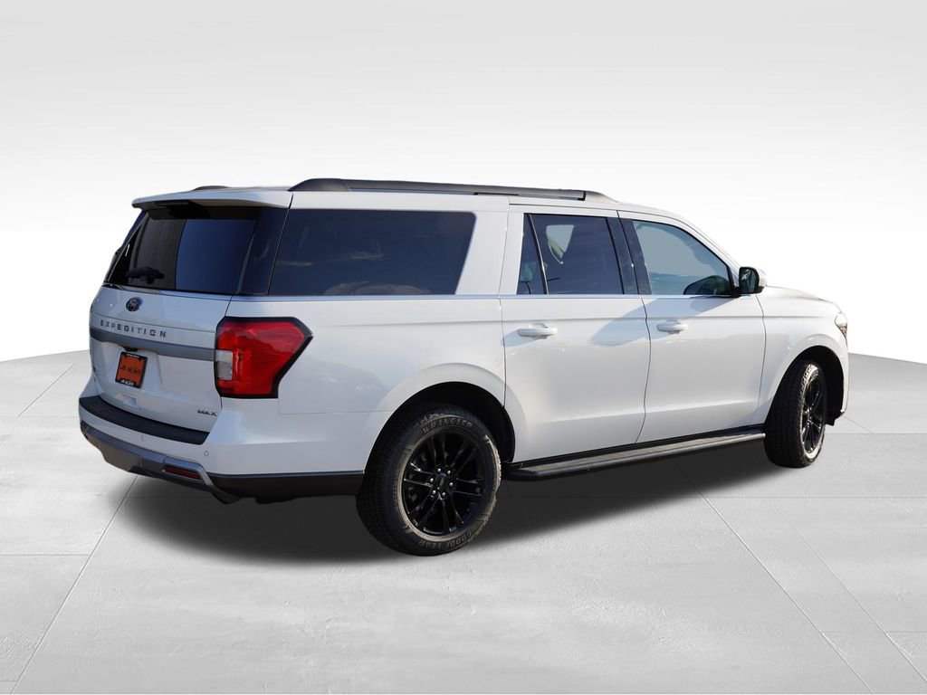 Used 2024 Ford Expedition Max XLT AWD/4WD image 4