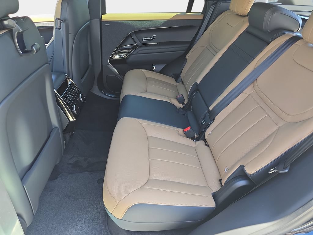 New 2027 Land Rover Range Rover Sport Dynamic SE AWD/4WD image 15
