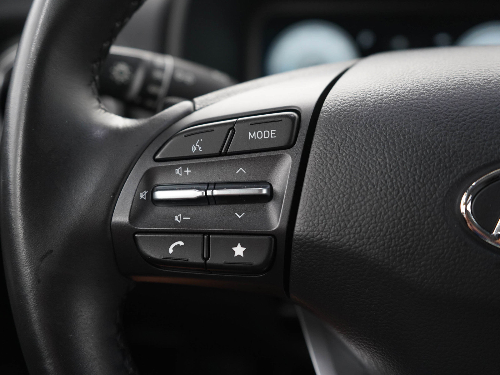 Used 2023 Hyundai Kona SEL FWD image 23