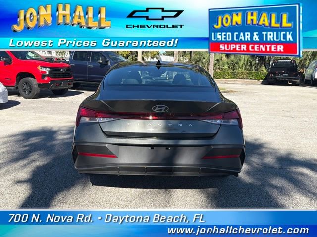 Used 2024 Hyundai Elantra SEL image 8