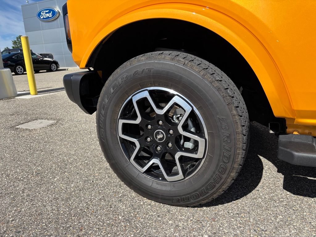 Used 2022 Ford Bronco Outer Banks AWD/4WD image 10