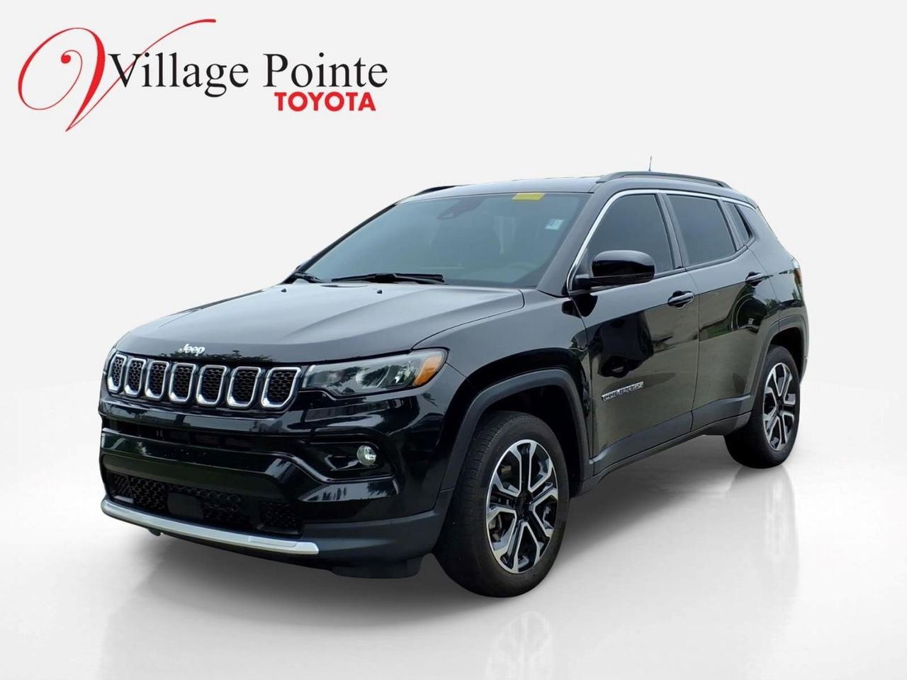 Used 2023 Jeep Compass Limited AWD/4WD image 1