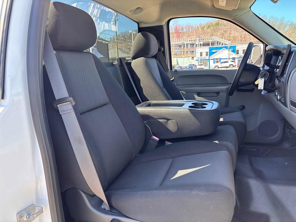 Used 2013 Chevrolet Silverado 1500 W/T image 23