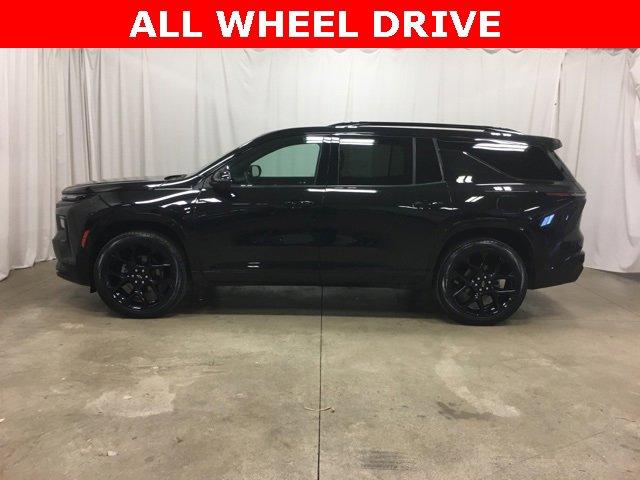 Used 2024 Chevrolet Traverse RS w/ LPO, Floor Liner Package image 7