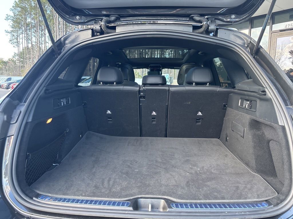 Used 2025 Mercedes-Benz GLC 300 image 14