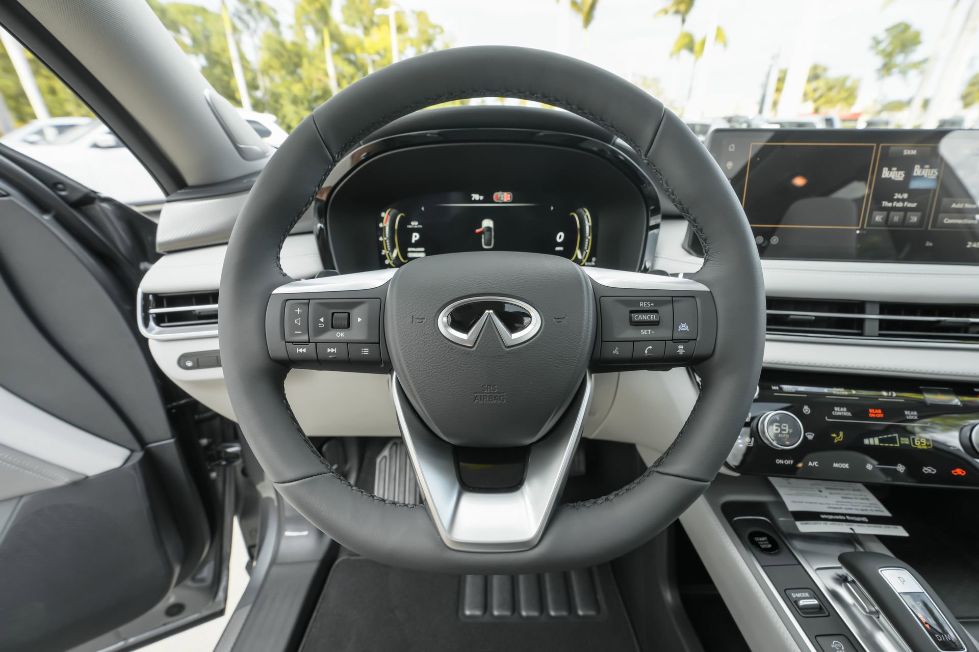 New 2026 INFINITI QX60 Luxe w/ Cargo Package image 7