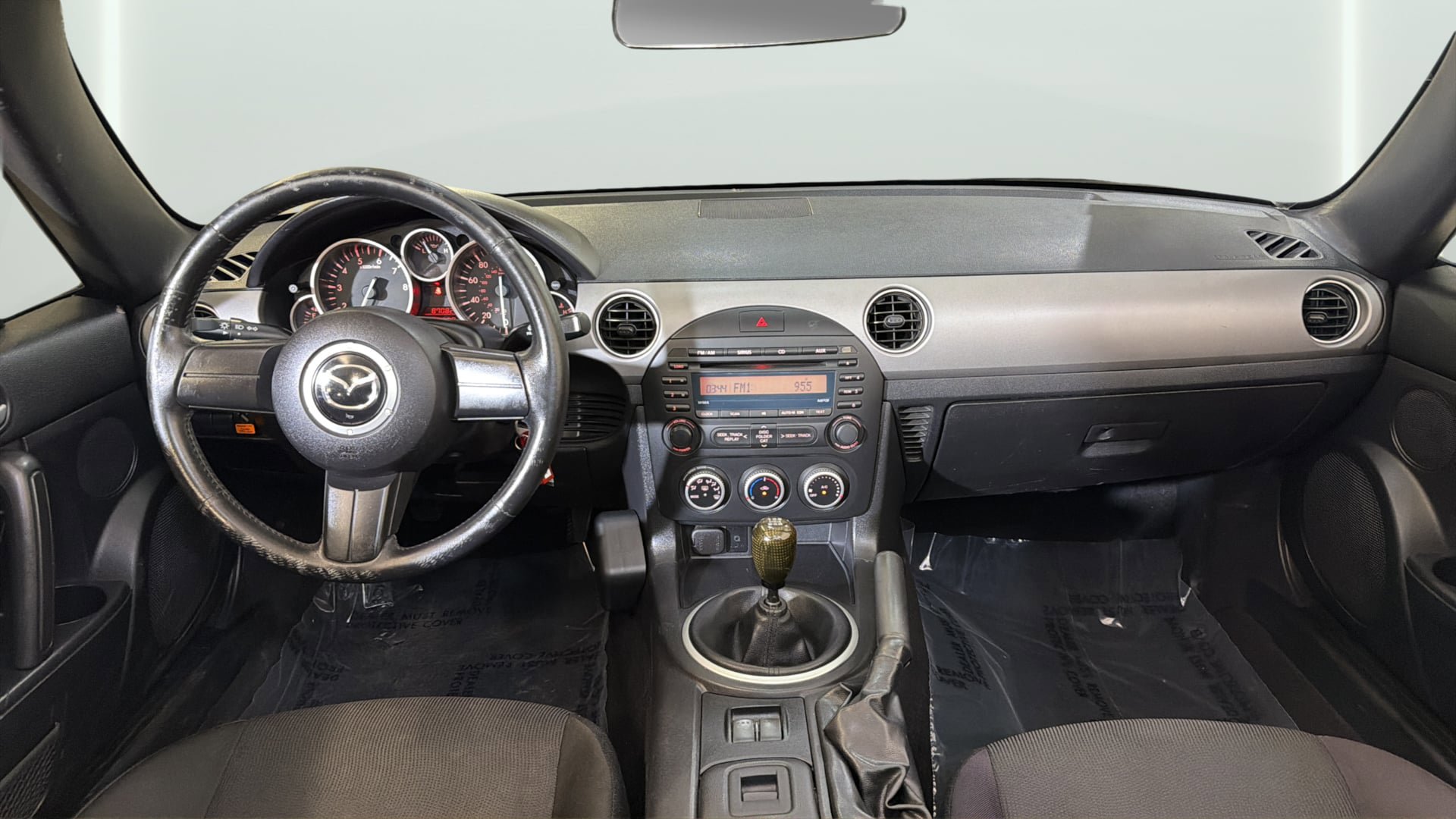 Used 2010 MAZDA MX-5 Miata Sport RWD image 16