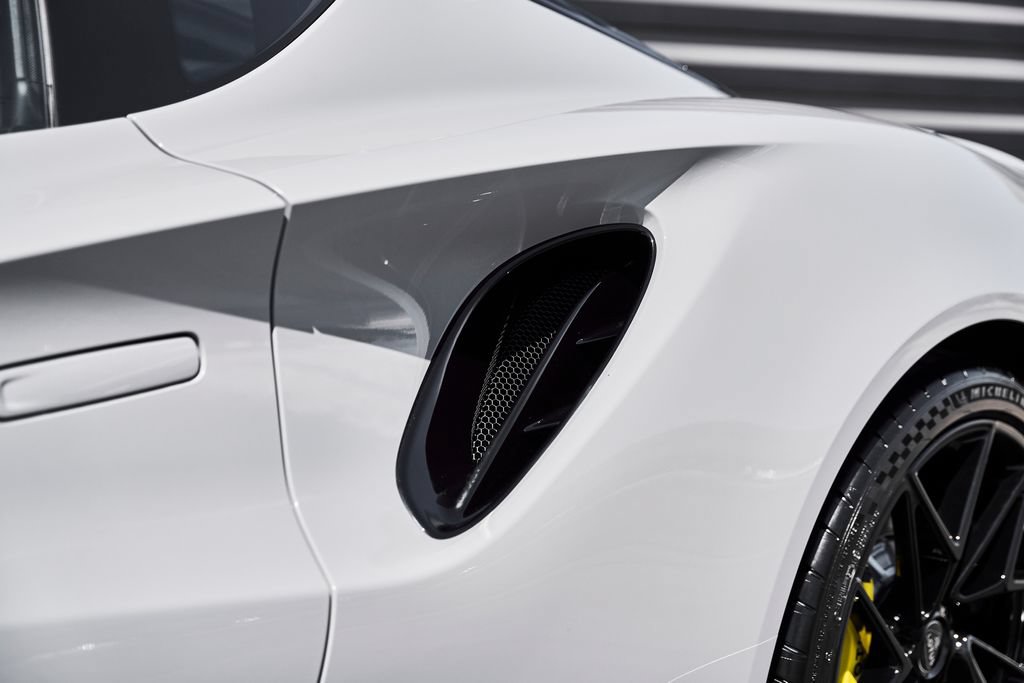 Used 2026 Lotus Emira SE RWD image 9