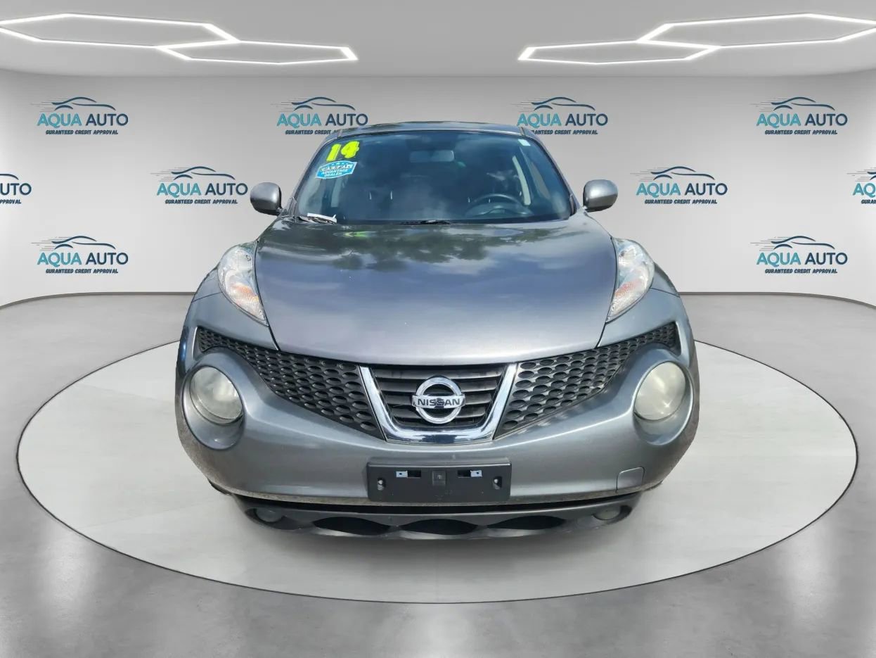 Used 2014 Nissan Juke SL w/ Sport Package FWD image 2
