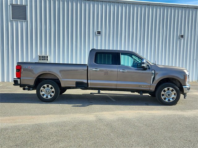 Used 2023 Ford F250 Lariat w/ Lariat Ultimate Package image 6