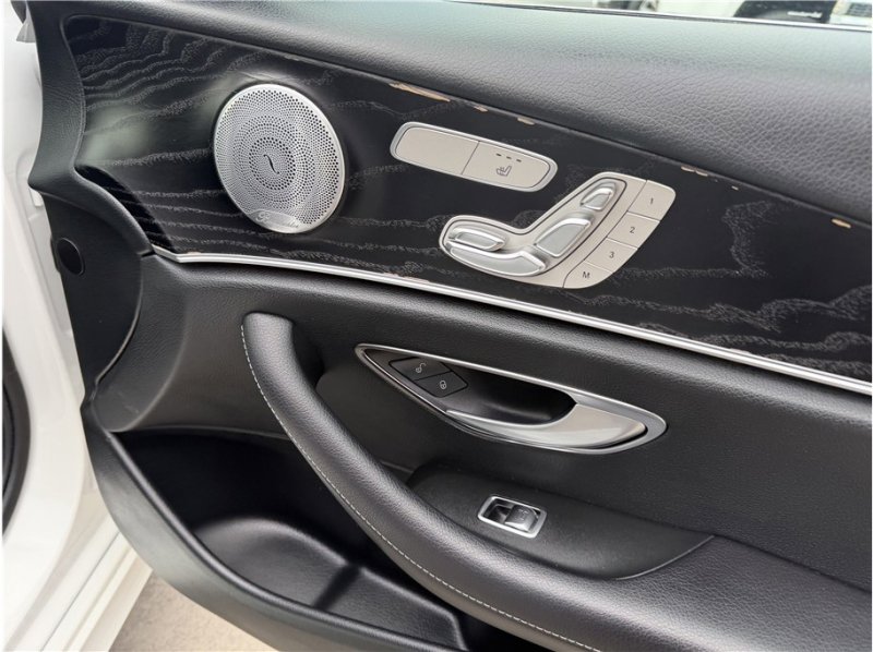 Used 2019 Mercedes-Benz E 300 w/ Premium 1 Package image 33
