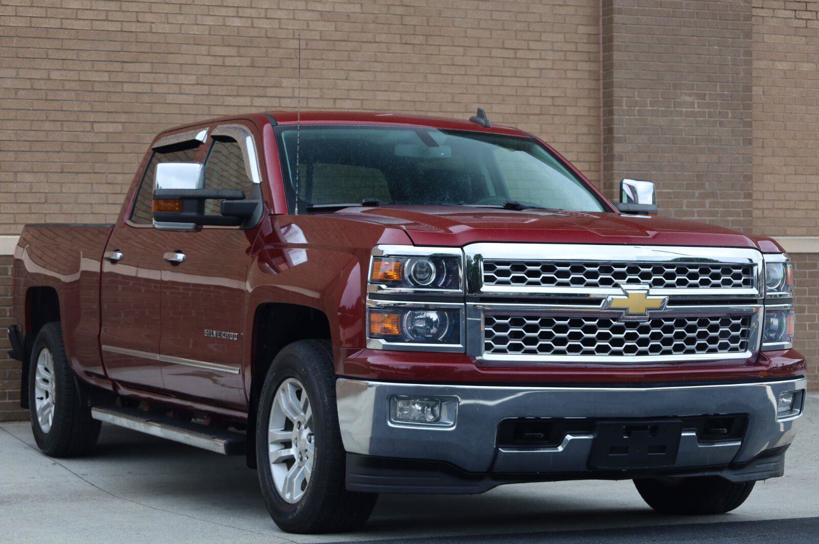 Used 2015 Chevrolet Silverado 1500 LTZ w/ Max Trailering Package AWD/4WD image 7