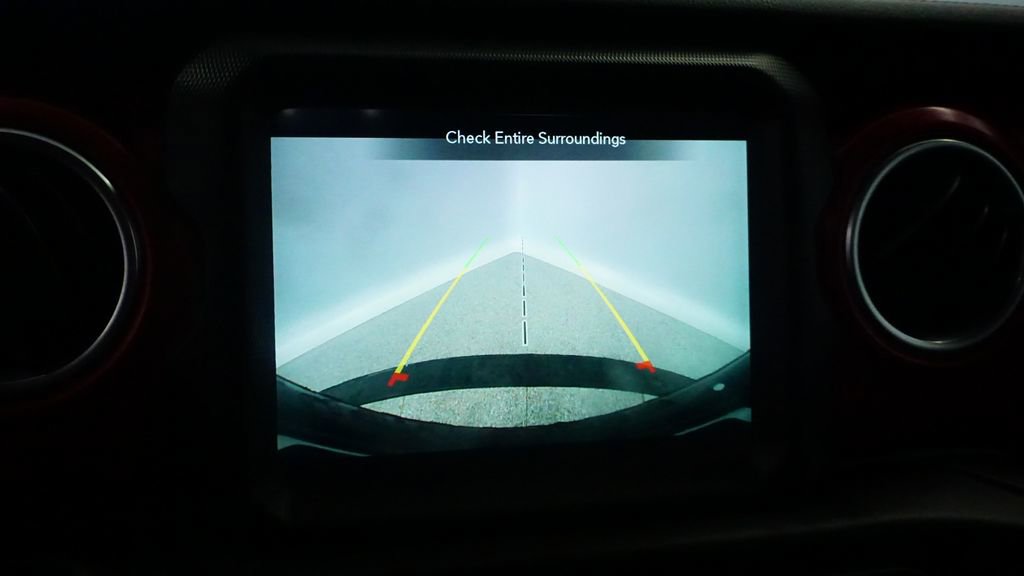 Used 2021 Jeep Wrangler Unlimited Rubicon w/ Uconnect 4C Nav & Sound Group image 33