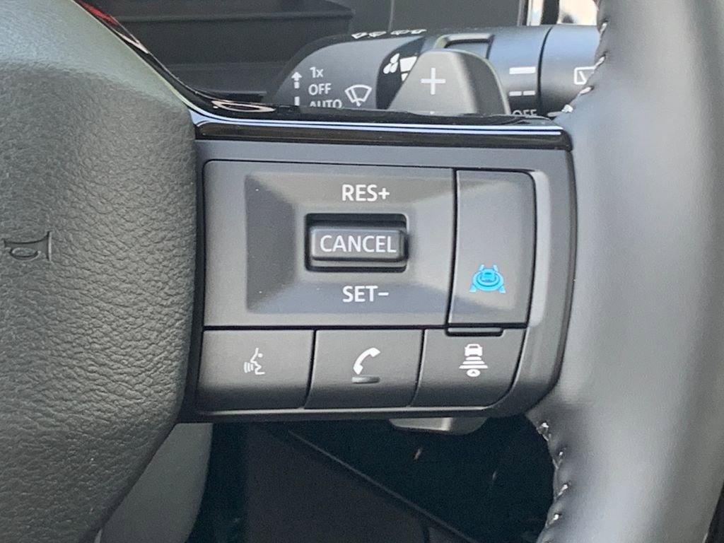 New 2026 Nissan Pathfinder Platinum image 11