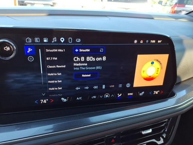 Used 2025 Chevrolet Suburban RST w/ Comfort Package AWD/4WD image 34